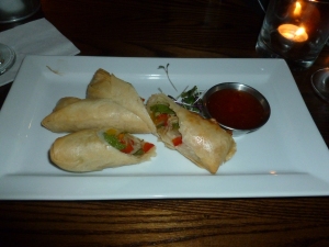 Vegetable spring rolls with sweet chilli sauce